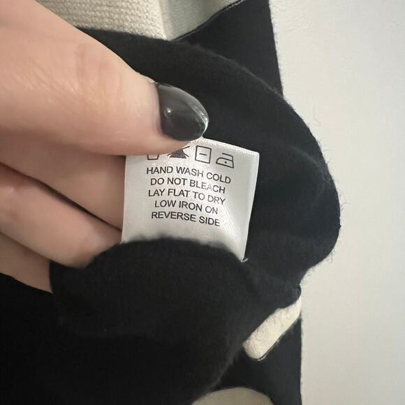 LNA Clothing Modal Blend Black & White Striped V Neck Long Sleeve Sweater Sz Lg - Picture 6 of 7